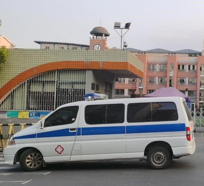 舞阳救护车出租护送骨折病人一公里多少钱